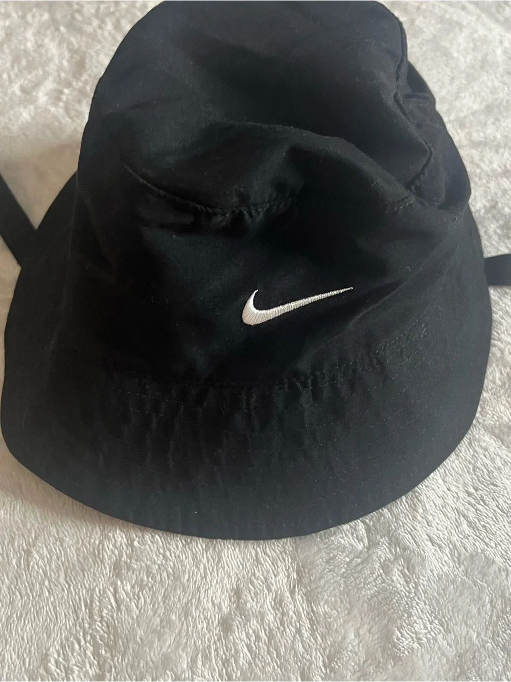 Nike Kids Black & Red UPF 40+ Chin Strap Bucket Hat Set Of Two One Size